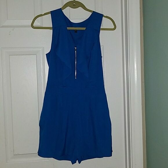Express royal blue ruffle romper Sz 4 NWOT - Picture 1 of 8